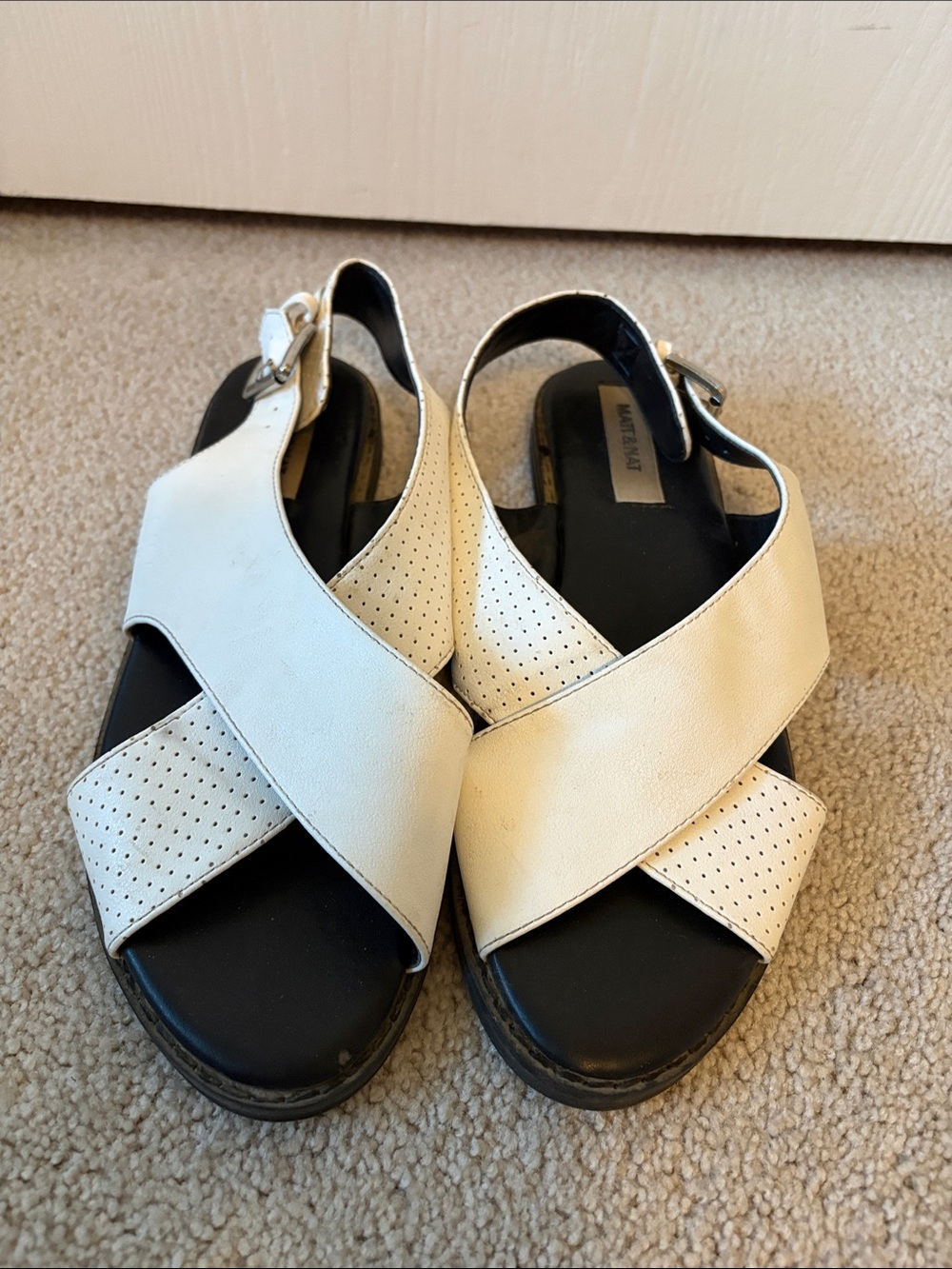 Matt and Nat Women's White Cross-Strap Slingback Sandals with Buckle